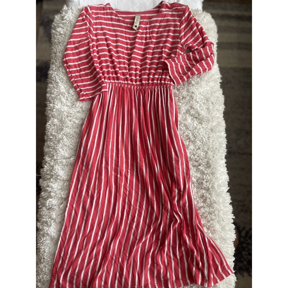Pompelo girls sz. XS pink striped dress. Soft, longer style